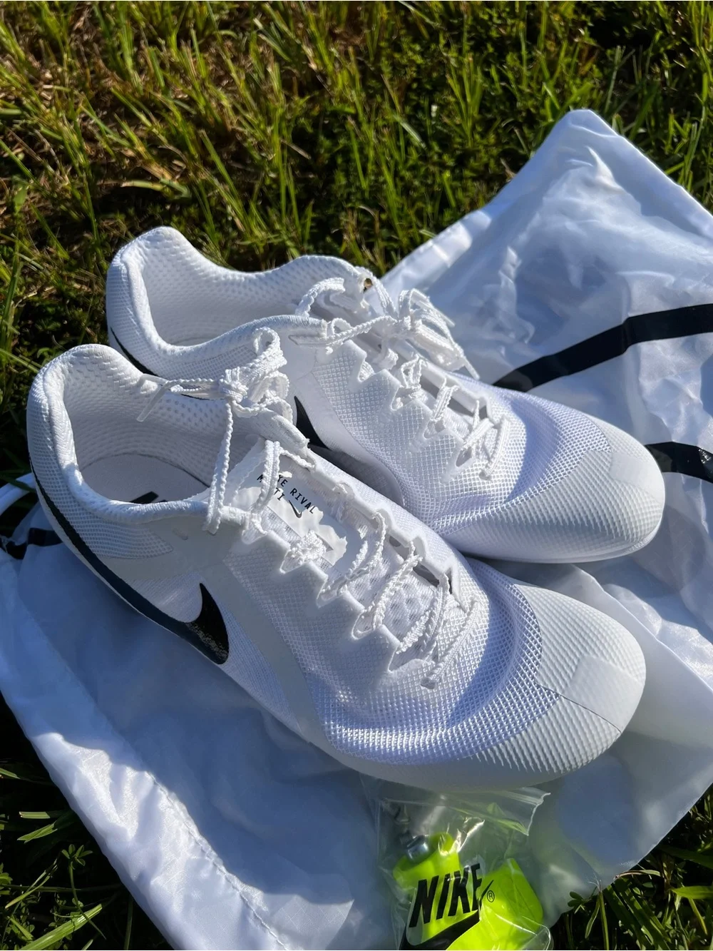 NEW Nike size 9.5 Mens Rival Multi Track Spikes White